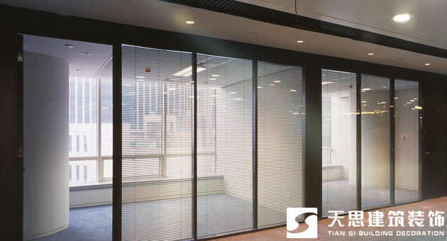 <a href=http://cotonou229.com/ target=_blank class=infotextkey>合肥辦公室裝修</a>玻璃